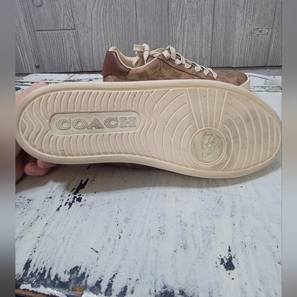 Coach High line Sneacker In Signature Canvas - Picture 8 of 15